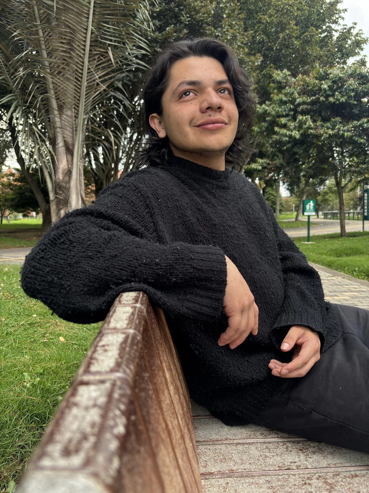 Joan Cortés, guitarra y teclados de BurroBombá